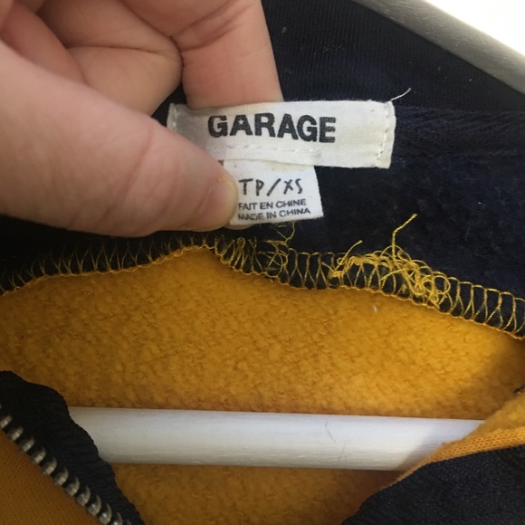 Half zip up sweatshirt - Picture 4 of 4